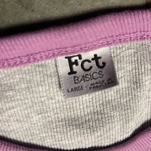 FCT Long Sleeve Ribbed Raglan Top - Picture 5 of 5